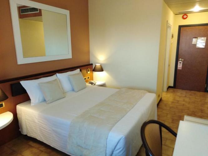 Hotel Rhi Porta Bologna Pieve di Cento Habitación foto